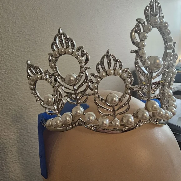 Miss. Teen USA Replica Crown - Picture 2 of 4